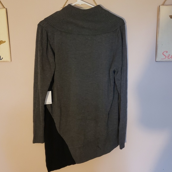 Sweater - Picture 2 of 3